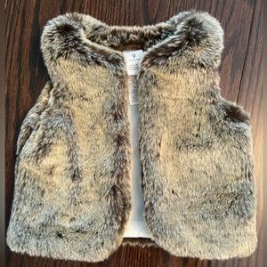 Carter’s Vest - 9 months